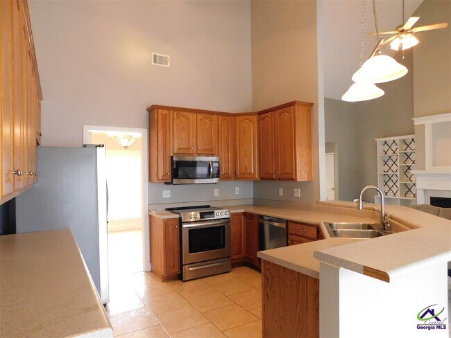 Foto del edificio - 714 Bay Laurel Cir