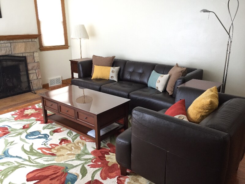 Foto principal - 1391 California Ave W