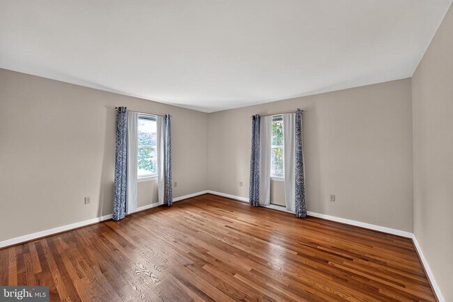 Building Photo - 336 Ruth Ridge Dr