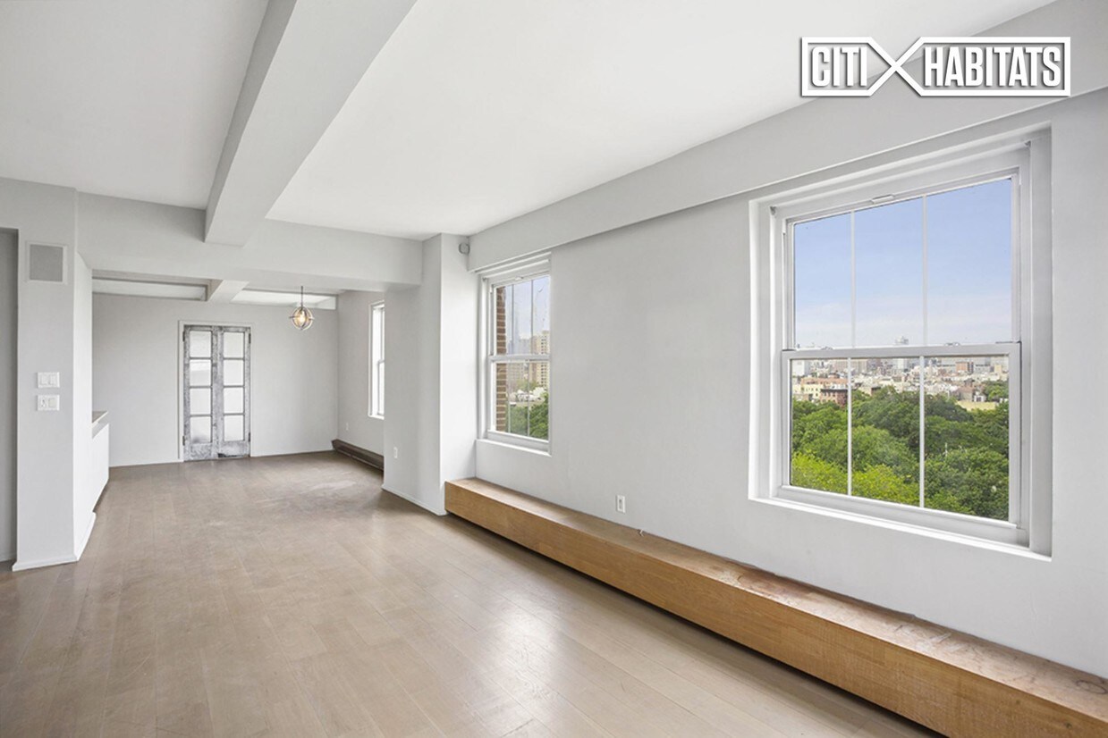 Building Photo - 143 Avenue B