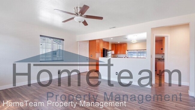 Foto del edificio - 4 br, 2 bath House - 3559 Ingraham Street