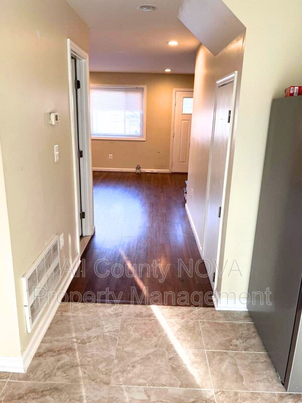 Foto del edificio - 1212 Westview Terrace