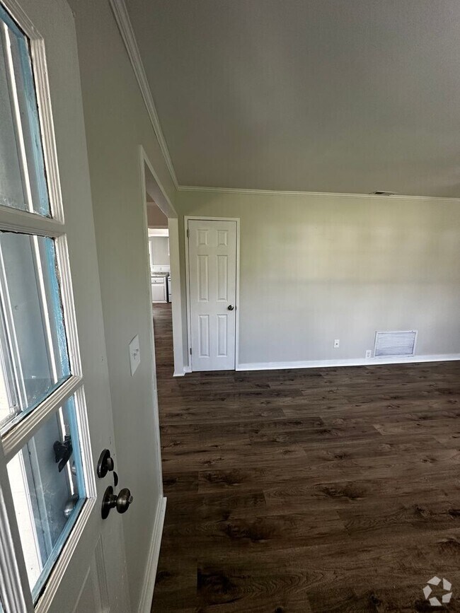 Building Photo - 1610 Garland Pl