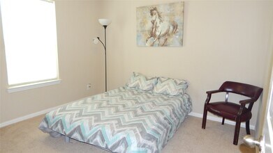 Building Photo - 3219 Creole Bay Ln