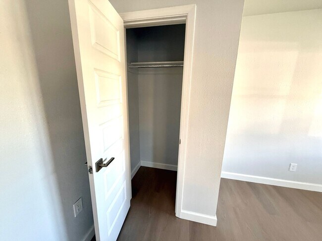 Foto del edificio - 430 Roanoke St E