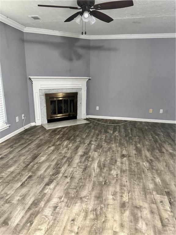 Foto del edificio - 1043 Rock Creek Ln