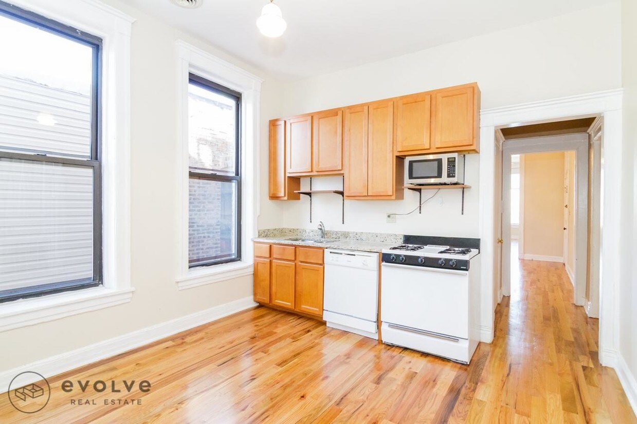 Primary Photo - 1409 W Erie St