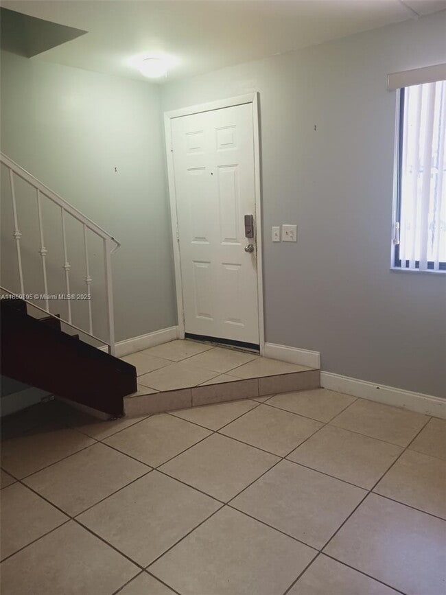 Foto del edificio - 1819 SW 107th Ave