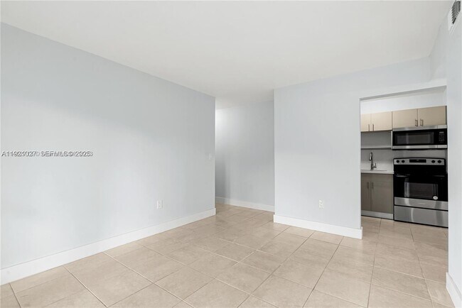 Foto del edificio - 7722 NE 3rd Ct