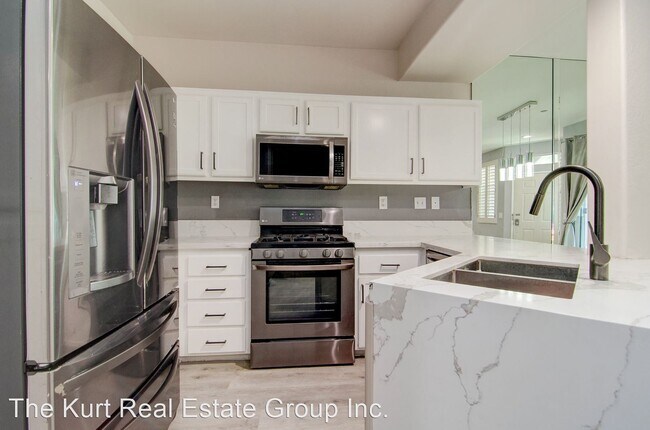 Building Photo - 2 br, 2.5 bath House - 604 Larkridge
