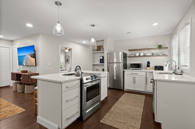 Foto del edificio - 2611 N Oakridge Cir