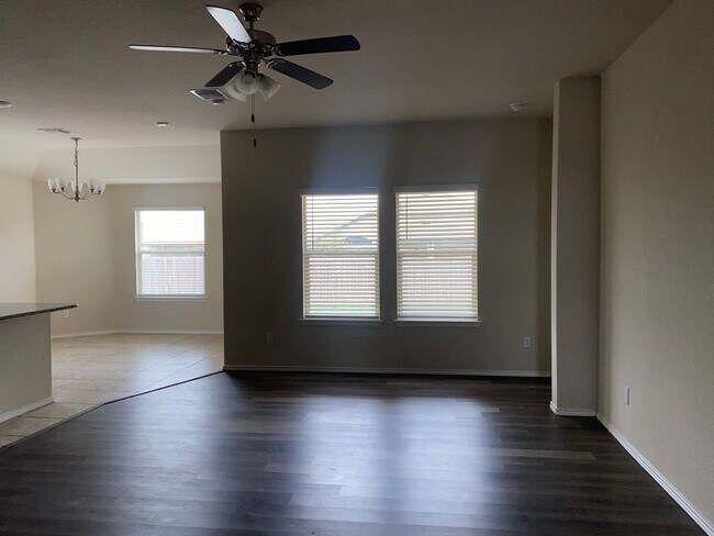 Foto del edificio - 3 BEDROOM WITH COMMUNITY POOL, BELTON ISD