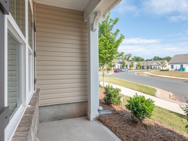 Foto del edificio - Lovely 3 Bed 3 Full Bath Townhome in Waxhaw!