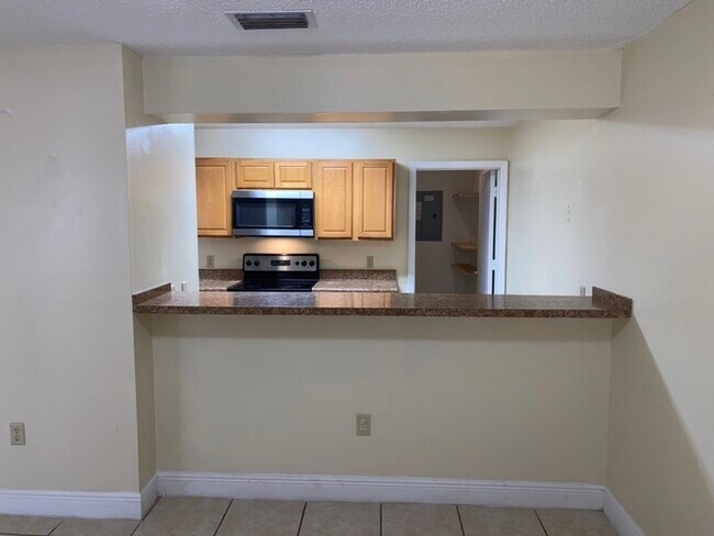 Building Photo - 479 Prestwick Pl