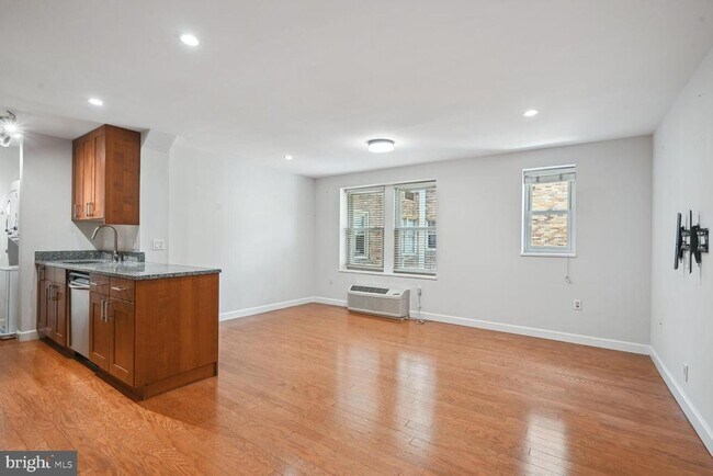 Foto del edificio - 2440 16th St NW