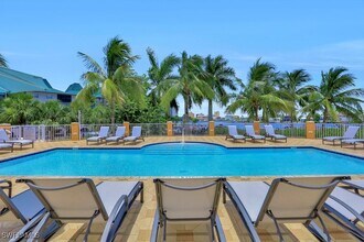 Building Photo - 400 Flagship Dr