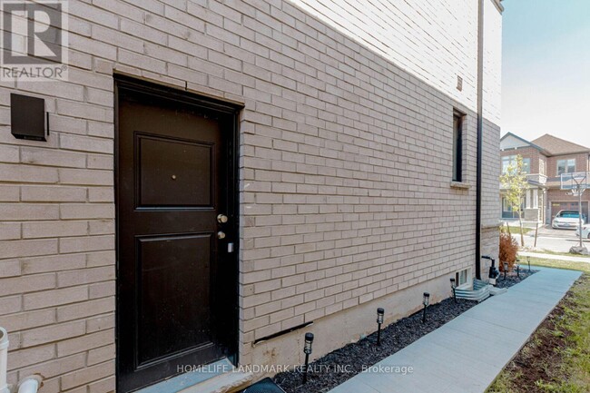 Building Photo - 621 Fullum Lndg