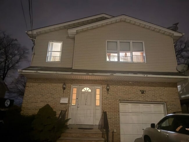 Photo - 1336 K St House