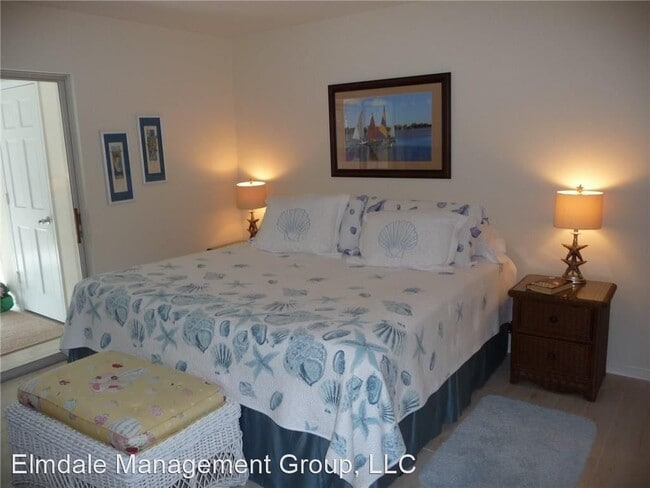 Building Photo - 2 br, 2 bath House - 1441 Ocean Dr 209