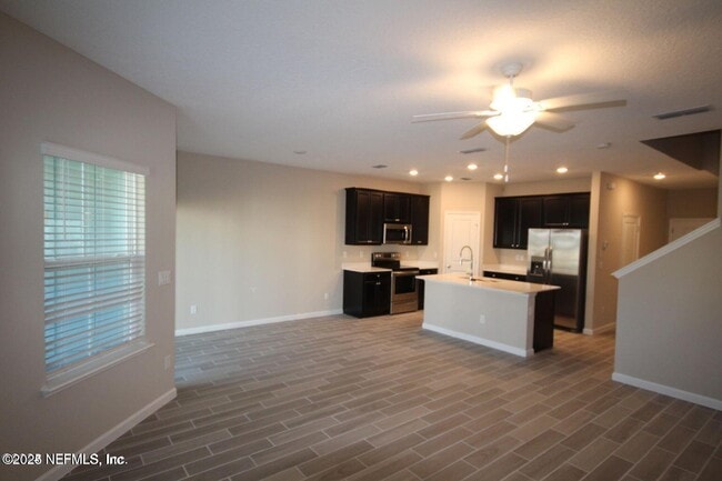 Building Photo - 88 Appleton Ct