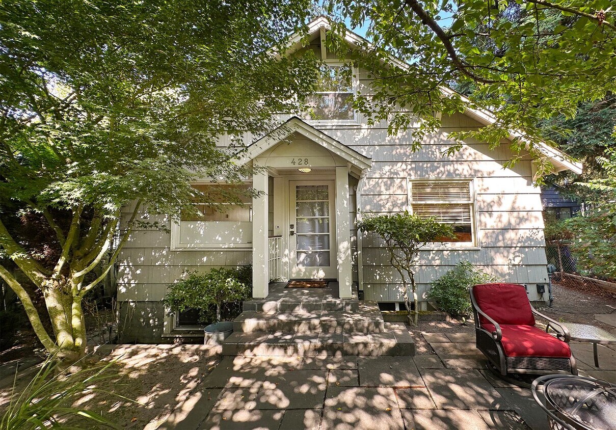Primary Photo - 4bd/3ba Seattle House