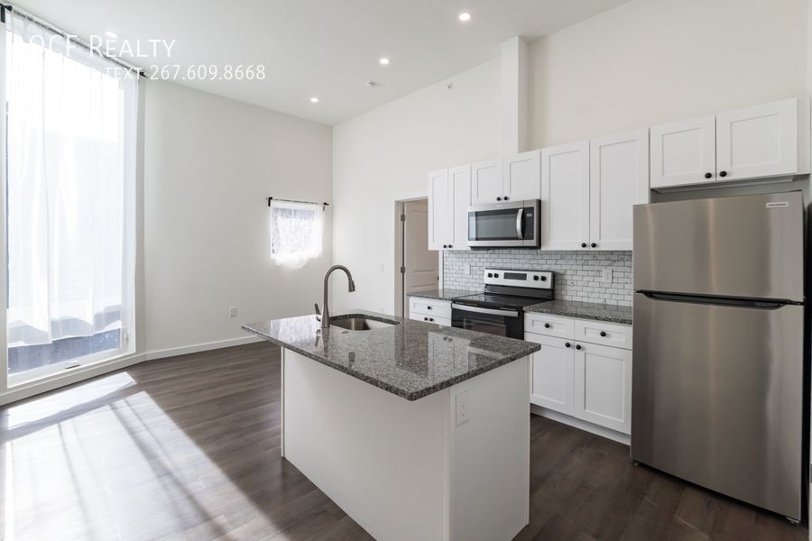 Foto principal - 5303 Chester Ave