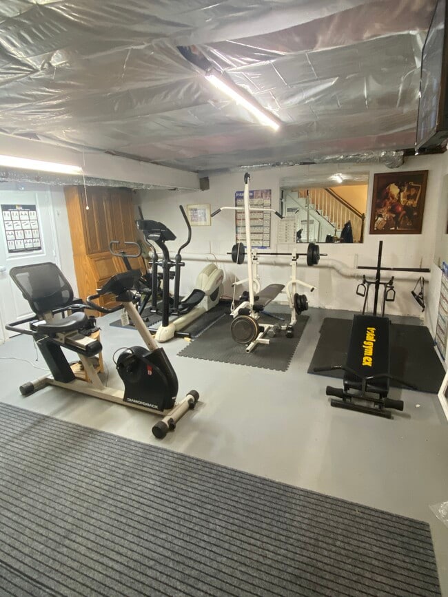 Building Photo - 1396 Windburn Dr