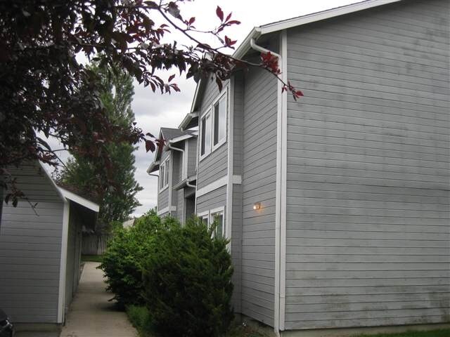 Building Photo - 5645 Dorian Ln