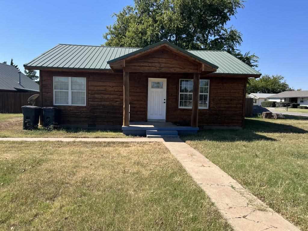 Primary Photo - 121 G St