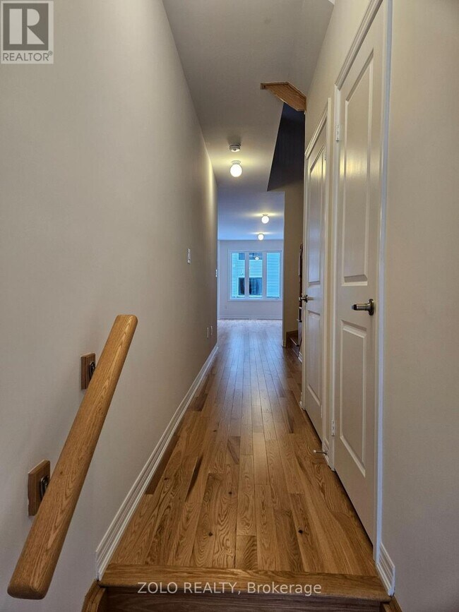 Photo du bâtiment - 2059 Horace Duncan Cres