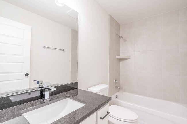 Foto del edificio - New Construction Home 4 Bed 3 Bath in Bixby!