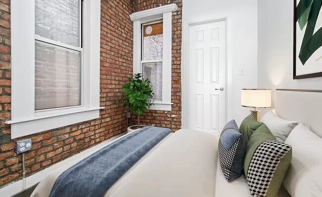 Building Photo - 74 Forsyth Street