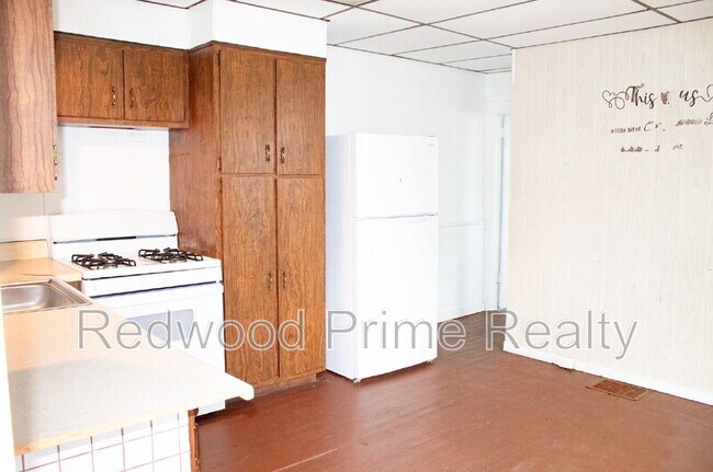 Foto del edificio - 901-903 Coleman Ave