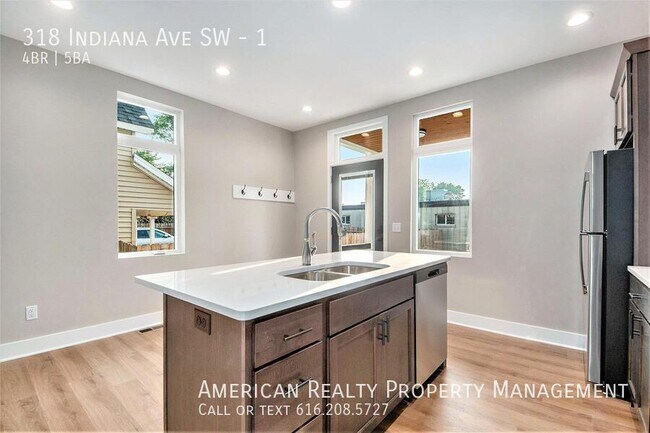 Foto del edificio - 318 Indiana Ave SW