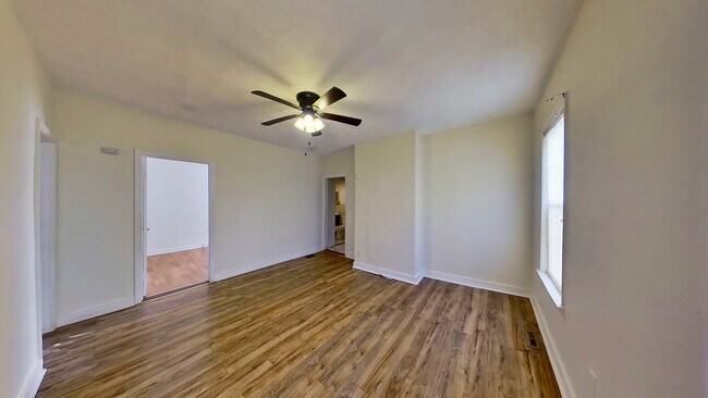 ARMARIO DE TOALLAS - 29 Glenwood Sq