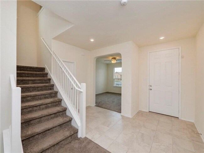 Building Photo - 119 Everglades Ave
