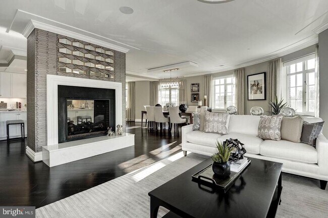 Foto del edificio - 6900 Fleetwood Rd