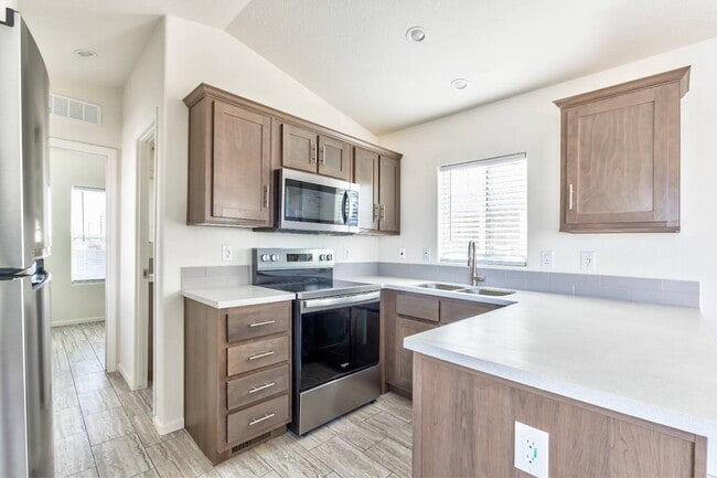 Building Photo - 9985 N Pinal Ave