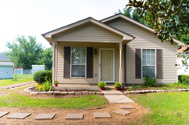 Foto del edificio - 1703 Sharpe Ave