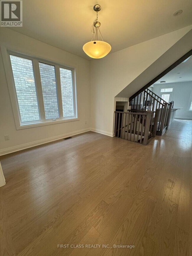 Building Photo - 12 Sweet Pear St