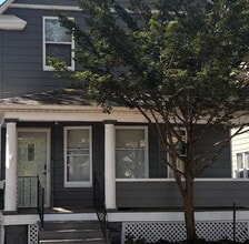 Building Photo - 2114 W 85th St