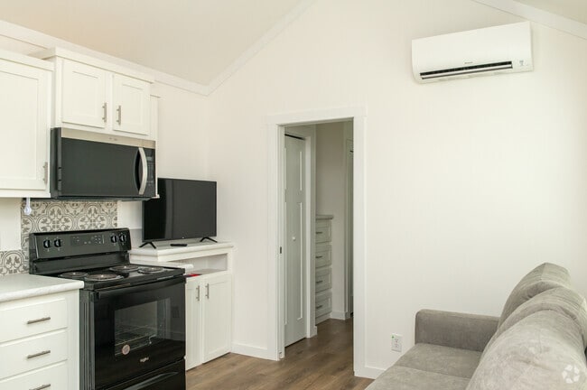 Building Photo - 8407 FM 565