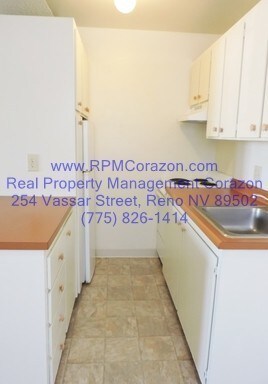 Building Photo - Upstairs Studio - $775 MOVES YOU IN!