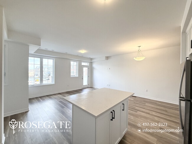 Building Photo - Spacious 3-Bedroom Detached Home with Garage & Parking in Brampton