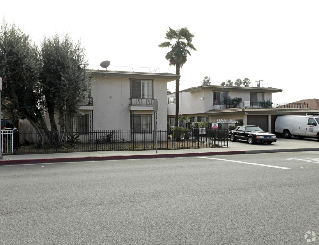 Building Photo - Olive Manor Apartments