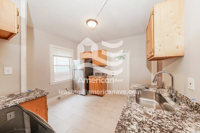 Foto del edificio - 339 W Calthrop Ave