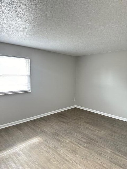Foto del edificio - 2075 Clingan Dr NW