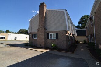Building Photo - 4661 S Cape Henry Ave