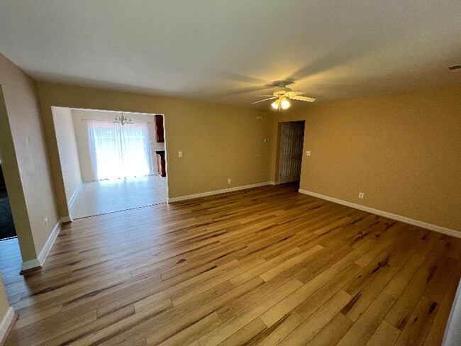 Foto del edificio - 32422 White Oak Dr