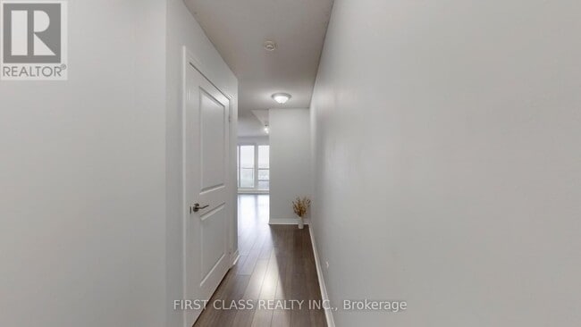 Photo du bâtiment - 2015 Sheppard Ave E